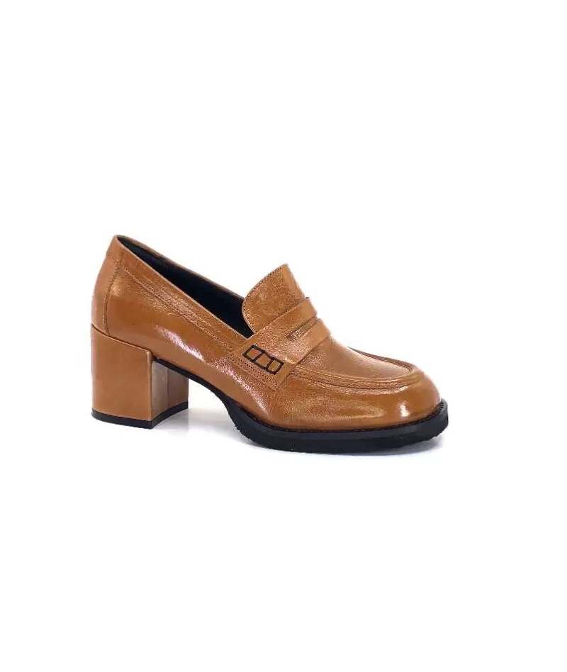 Ivoire0330 Ivoire 500 Cuir Vernis Brandy-Femme Mocassins